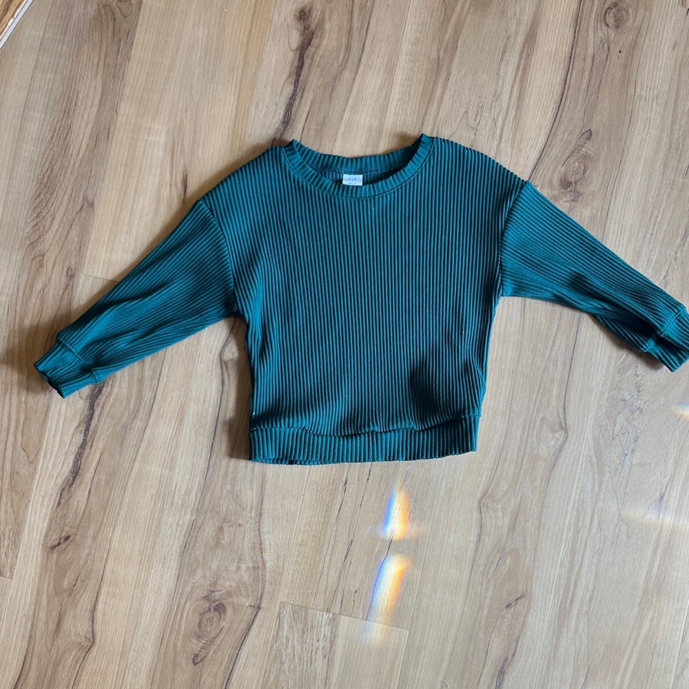 GAP Ribbed Sweater Emerald Green- gender neutral and so sweet and soft 🥰